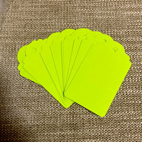 💚 Bright Green Tags 💚 - Picture 5 of 5